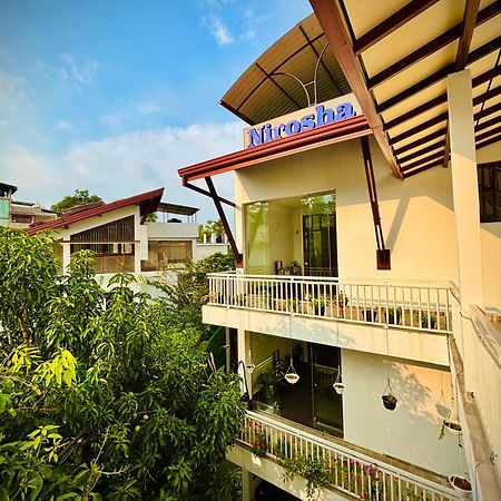 Nirosha Guest House Галле Экстерьер фото