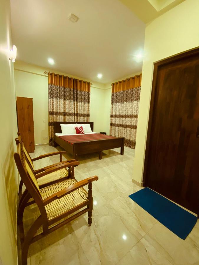 Nirosha Guest House Галле Экстерьер фото