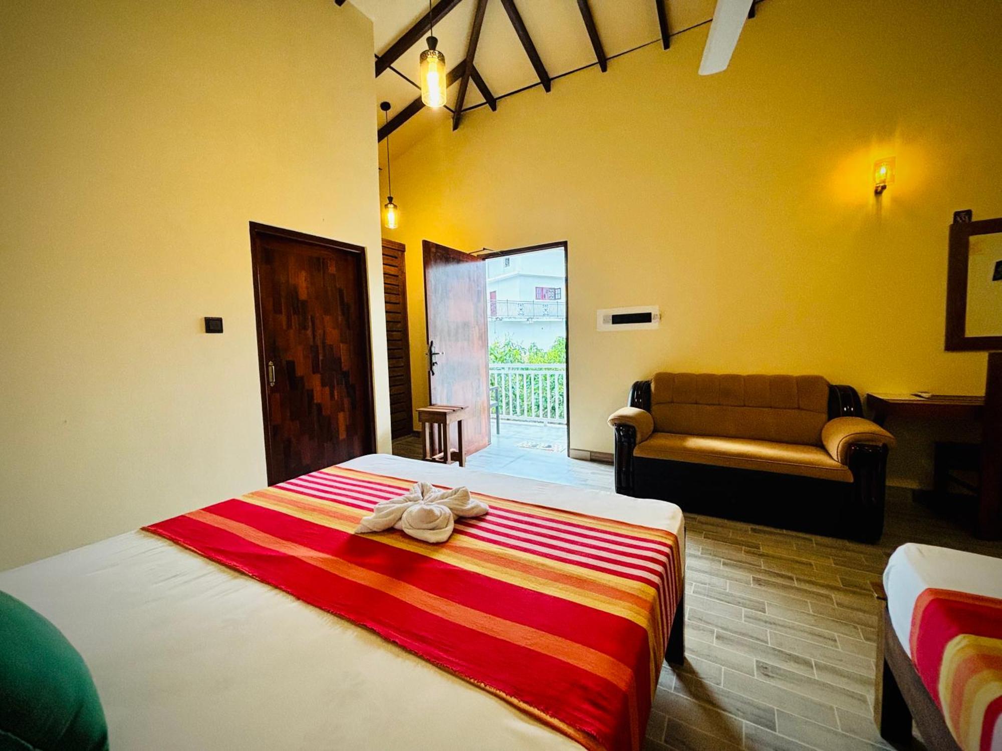 Nirosha Guest House Галле Экстерьер фото