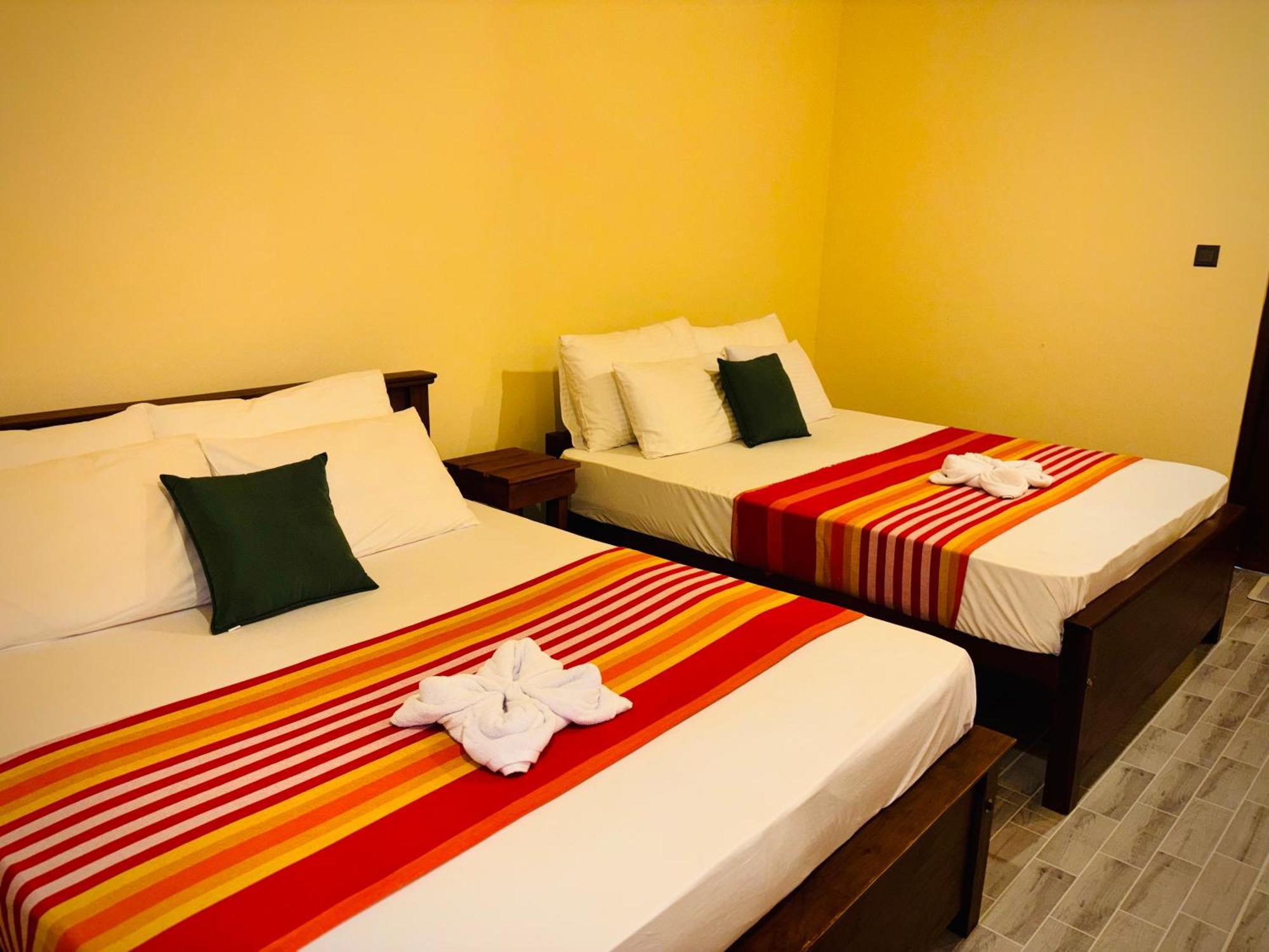 Nirosha Guest House Галле Экстерьер фото